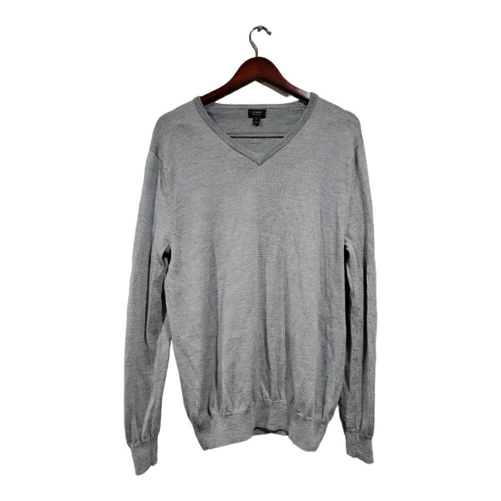 J Crew Men’s 100% Merino Wool V-Neck Gray Sweater Long-Sleeved Knit Size Medium